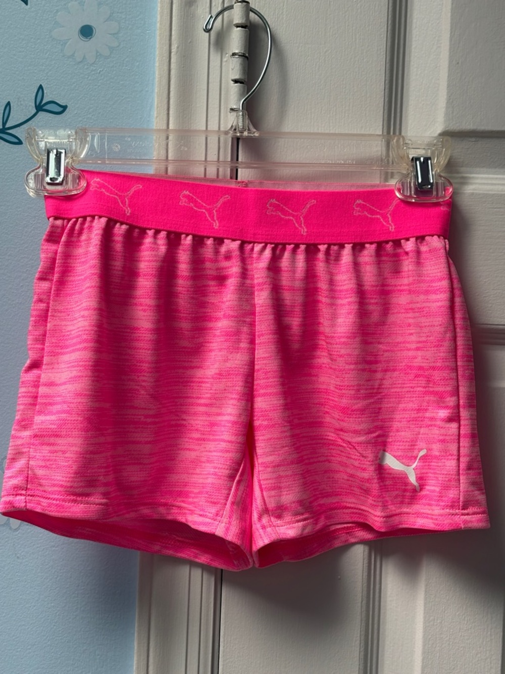 Puma Athletic Hot Pink White with Waistband Puma Logos Shorts Girls Size S 7/8 !